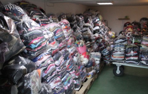 Біля Познані викрили склади, де нелегально працювали 250 українців