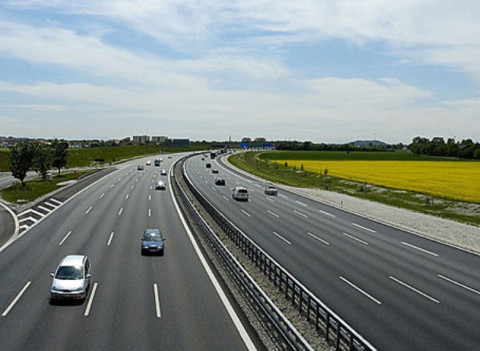 Українські урядовці не відмовляються від наміру збудувати автобан Одеса-Гданськ