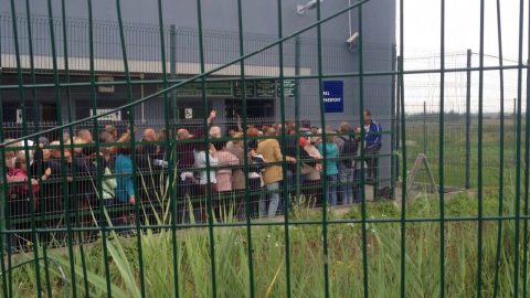 Чотири слова, що блокують кордон: як байдужість Києва перекриває пішохідний рух до Польщі