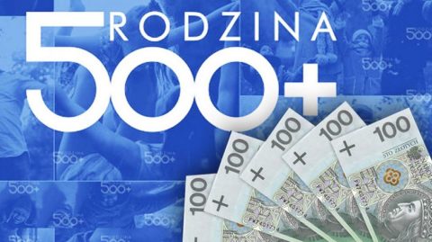 Тисячі українських дітей отримали допомогу в рамках програми “Родина 500+”.
