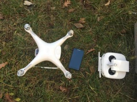 Контрабандисти переправляли цигарки за допомогою дрону