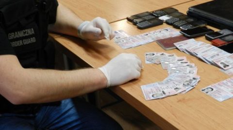 Поляки незаконно переправляли українців з Польщі до Великобританії