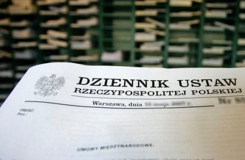 Чим різняться “pobyt stały” і “pobyt rezydenta długoterminowego UE”