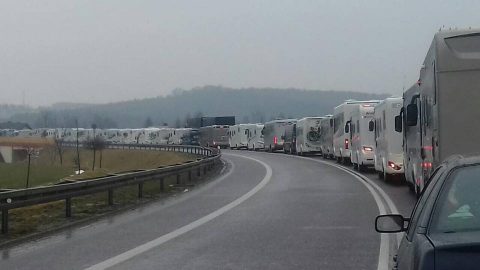 Норвезькі туристи викликали подив на україно-польському кордоні