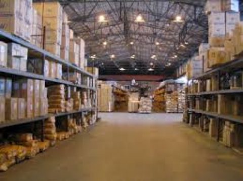 Що спонукає людей до еміграції ? …