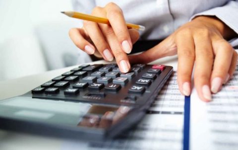 Польських роботодавців попросили доплатити податки за українських працівників