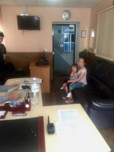 У Шегинях 23-річна жінка намагалася вивезти до Польщі дитину з підробленим дозволом батька