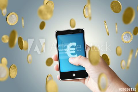 Користувачів мобілок захистять від наддорогих SMS, але за роумінг в ЄС доведеться доплатити