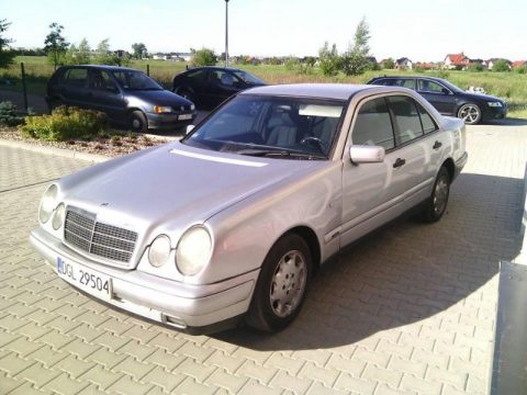 Мерседес у відмінному стані!