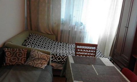 Житло для жінки у Варшаві