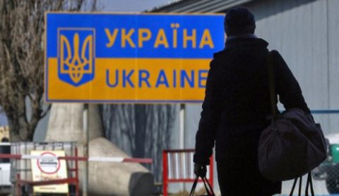 Україна не блокуватиме виїзд заробітчан за кордон при одній умові