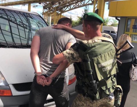 Волинянин намагався переправити двох українок у польський бордель