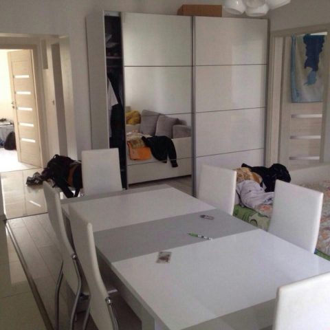 Трикімнатна квартира у Варшаві