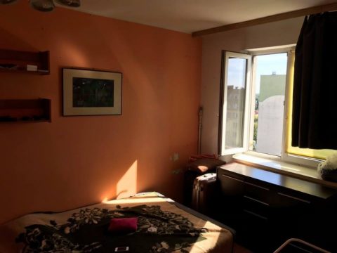 Велика кімната у Варшаві