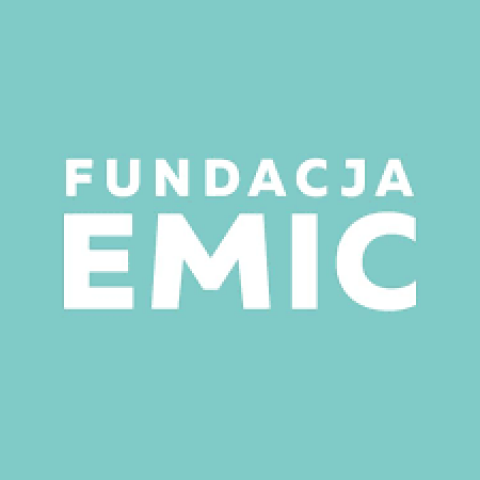 В допомогу іноземцям Fundacja Emic