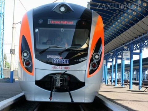 Укрзалізниця призначила ще два рейси з Перемишля в Україну