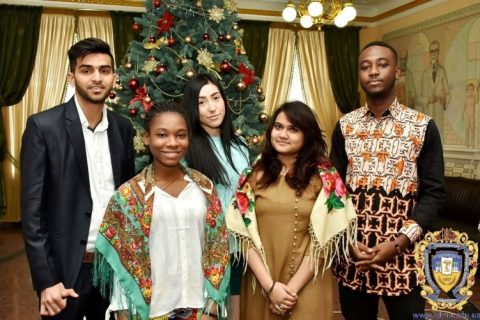 Іноземні студенти потішили виконанням української коляди(Відео)