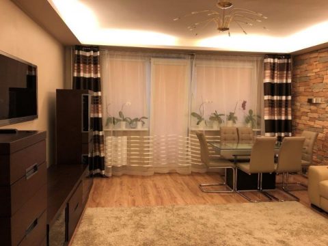 Трикімнатна квартира