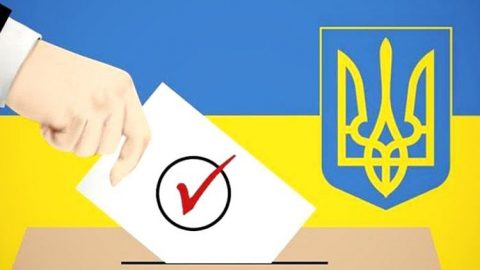 Часу на зміну місця голосування залишилося обмаль