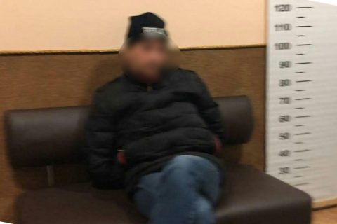 Поліція затримала “захисника прав” росіянки, котру не пустили з Польщі в Україну