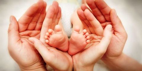 На яку підтримку та допомогу від держави можна розраховувати при народженні дитини в Польщі?