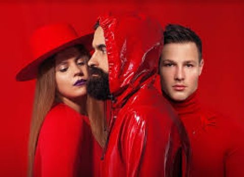 Вперше з концертом!