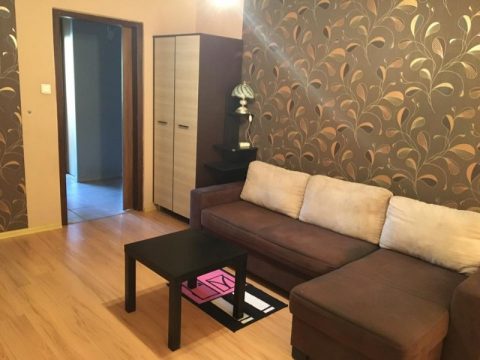 Квартира або кімната