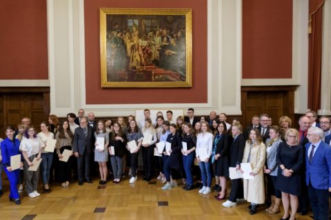 У Познані 50 студентів з України отримали по 3 тисячі злотих стипендії