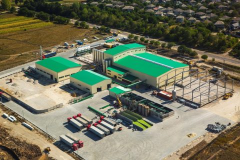 Українська компанія почала будувати у Польщі найбільший у Європі фруктовий завод