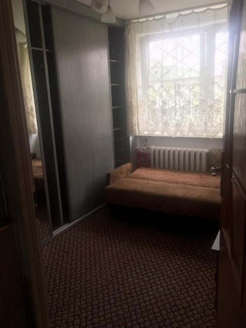 Підселення для дівчини