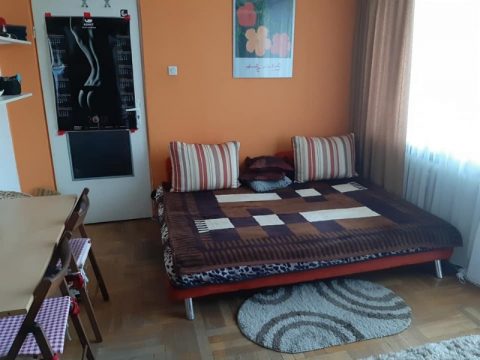 Кімната для дівчини