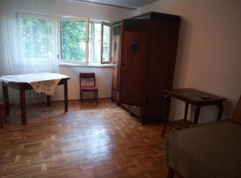 Кавалєрка в центрі столиці