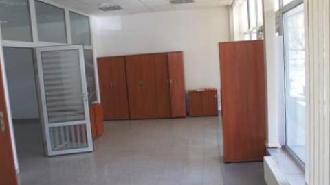 Для салону краси або офісу