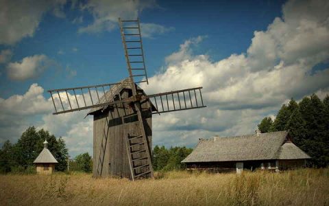 Дивний регіон із сімома столицями та трьома серцями…продовження