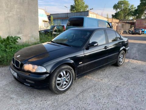 Kupie auto sprawne lub uszkodzone