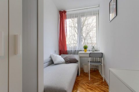 Pokój 1os, obok Metro Rondo ONZ, bezpośrednio 775 zł