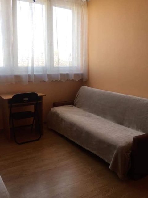 Сдается комната, в 3-комнатной квартире.