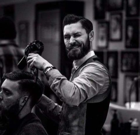 Професіоналізм проти освіти: Варшава дозволяє добре заробляти навіть без диплома