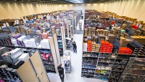 Українці шукають у Польщі некваліфіковану роботу. Але все частіше виключно “на старт”