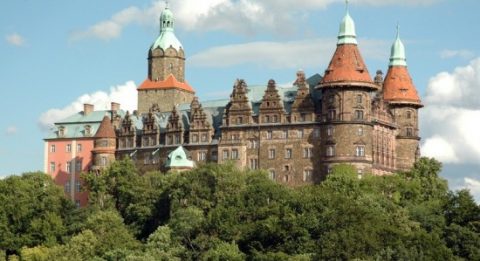 Трагедія в Zamku Książ. Внаслідок падіння з замкової стіни загинув українець