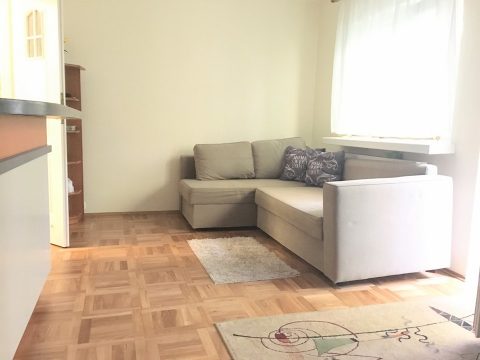 Przytulna kawalerka tuż obok metra Wierzbno