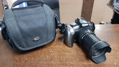 Aparat fotograficzny Canon PowerShot SX20 IS + torba Lowepro