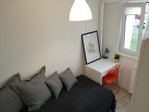 700 złMały pokój przy metrze młociny Bielany – ul. Kasprowicz 90