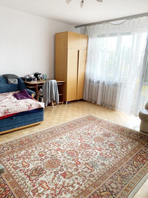 КІМНАТА ВЕЛИКА ВАРШАВА ОРЕНДА ВІД 5-8 ЖОВТНЯ.