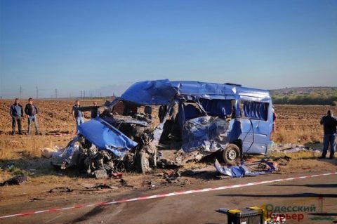 “Чорні вихідні” в Україні: серія жахливих ДТП сколихнула країну