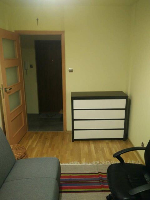 Комната в аренду 2х комнатная  квартира  Варшава.