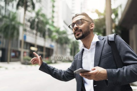 Польська залізниця запроваджує зупинки на вимогу. Потяг зупинятимемо помахом руки