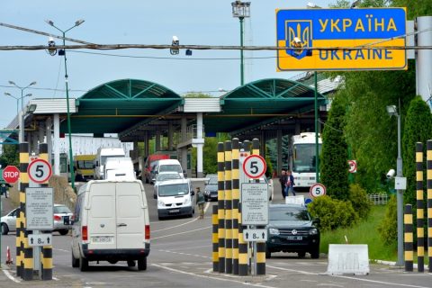 Україна оновила список держав “червоної” і “зеленої” зон