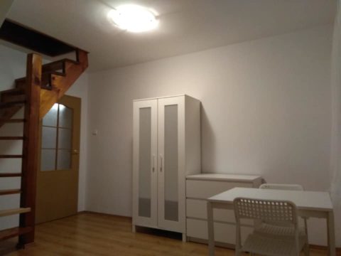 Комнаты в аренду в 3х комнатной квартире.