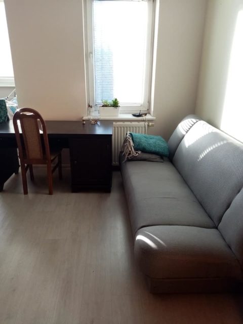 Место в комнате для парня.